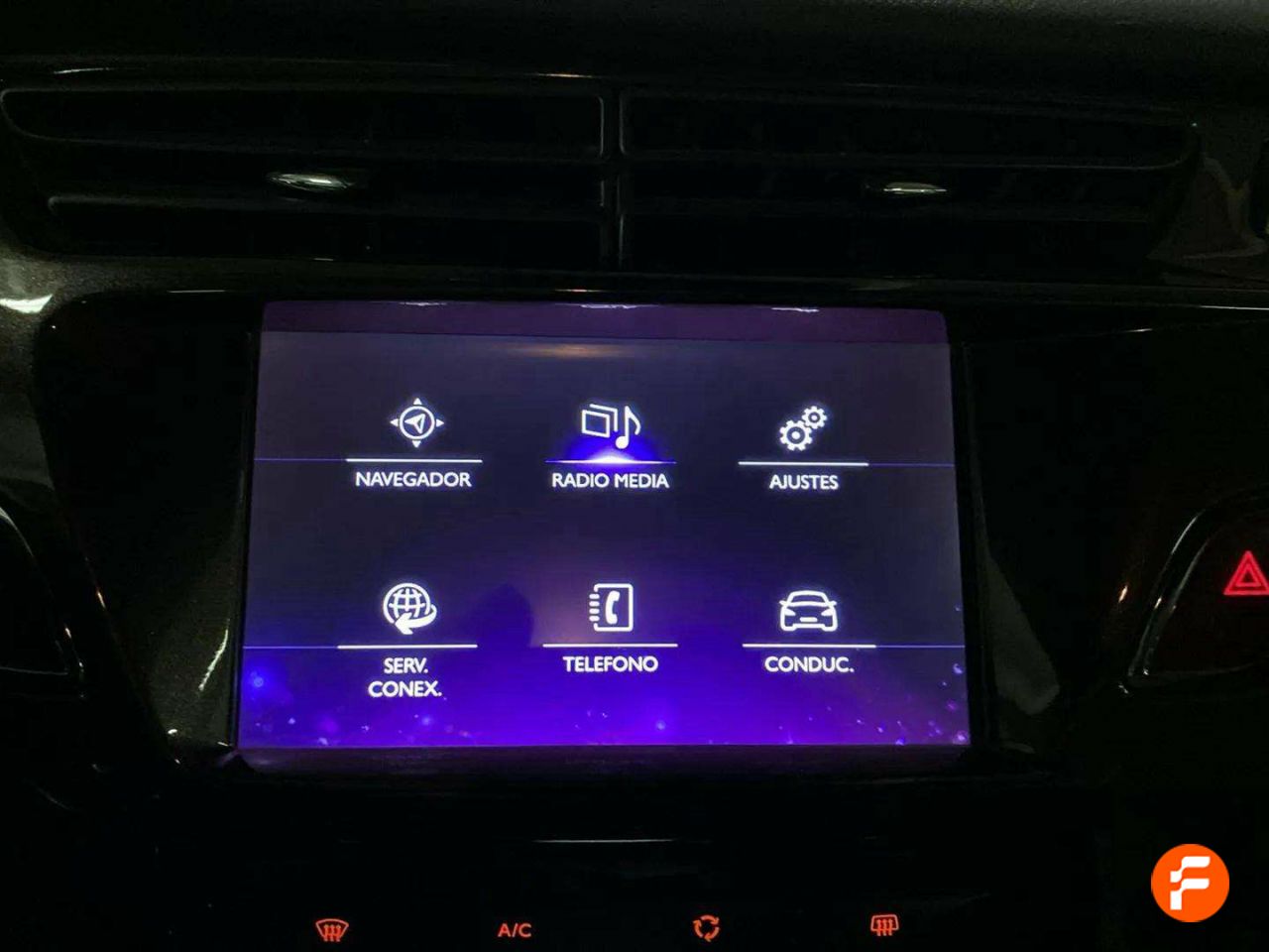 Foto DS Automobiles DS 3 18