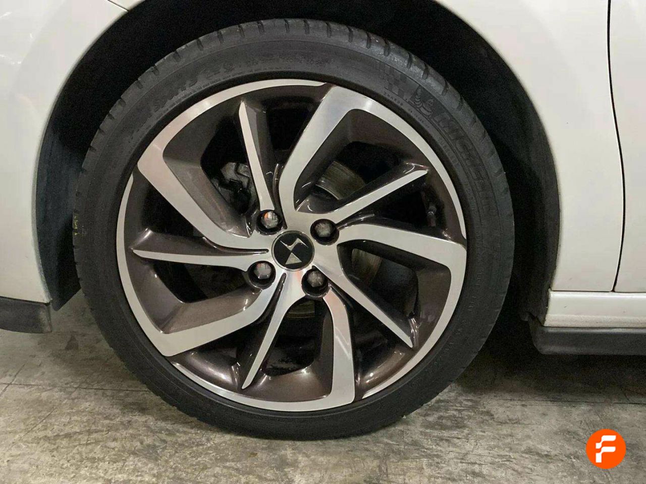 Foto DS Automobiles DS 3 26