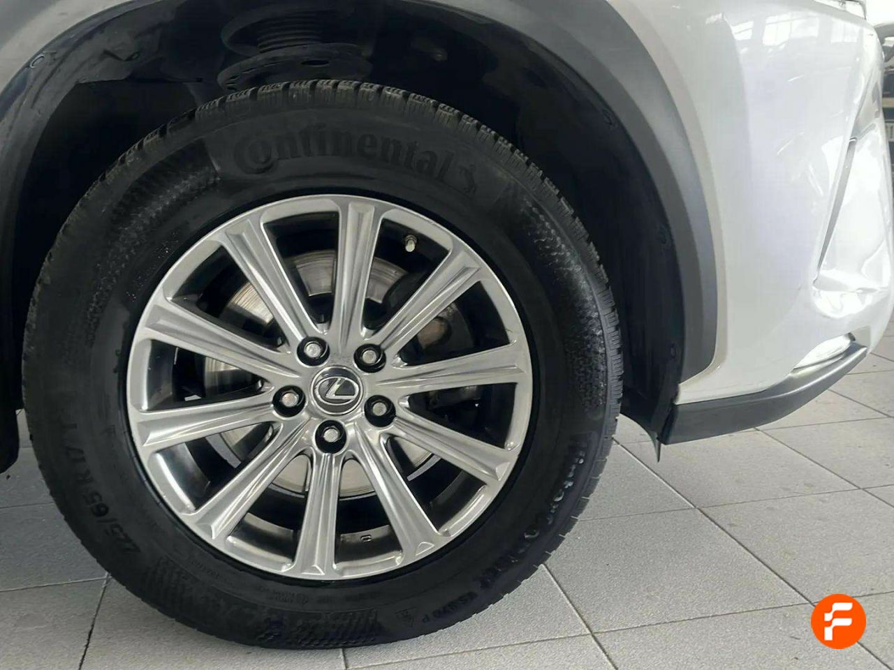 Foto Lexus NX 9