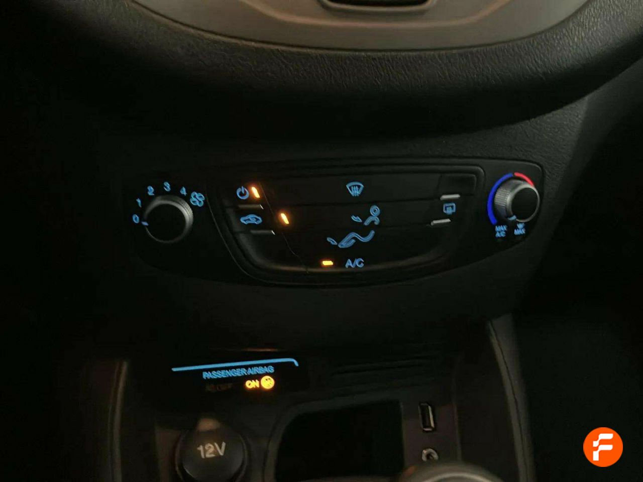 Foto Ford Tourneo Courier 17