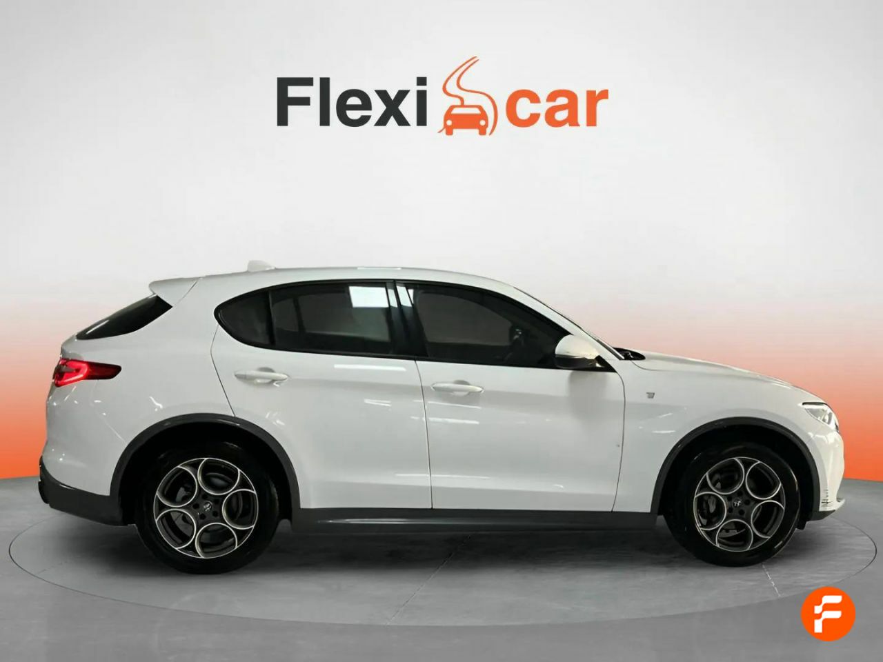 Foto Alfa Romeo Stelvio 4
