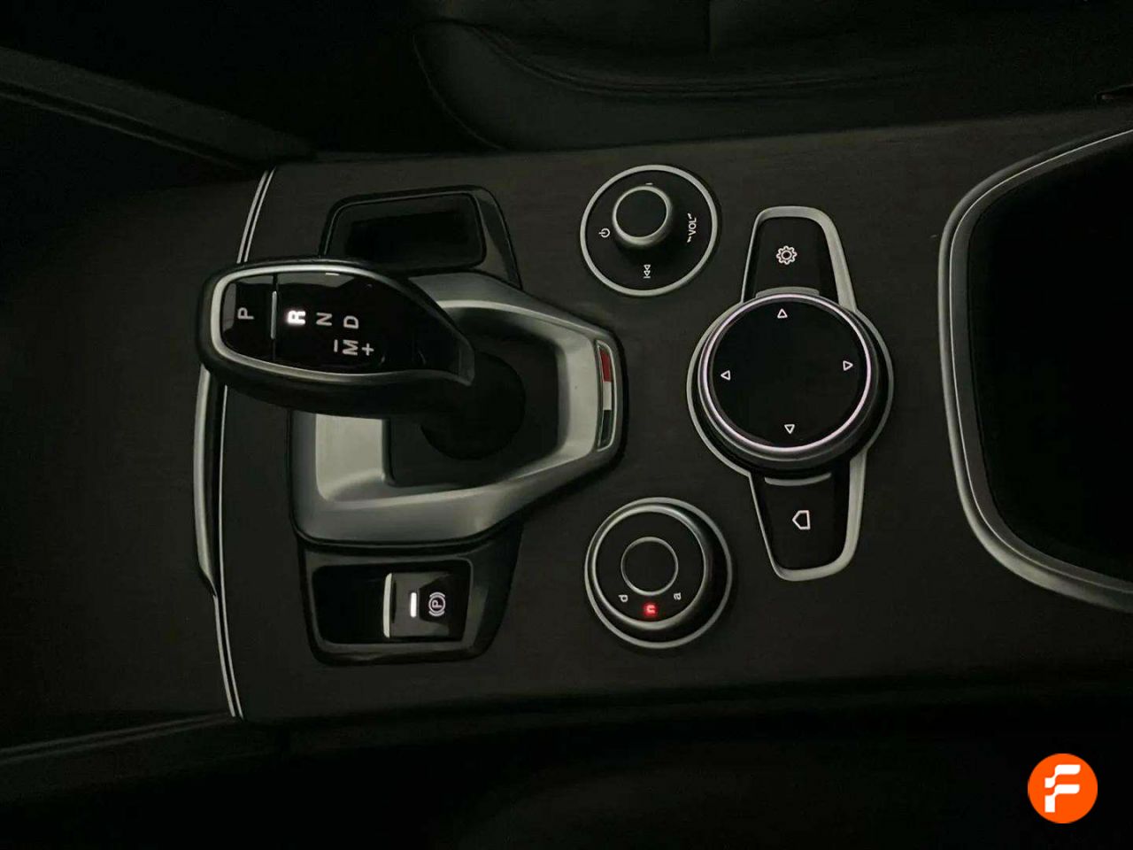 Foto Alfa Romeo Stelvio 18