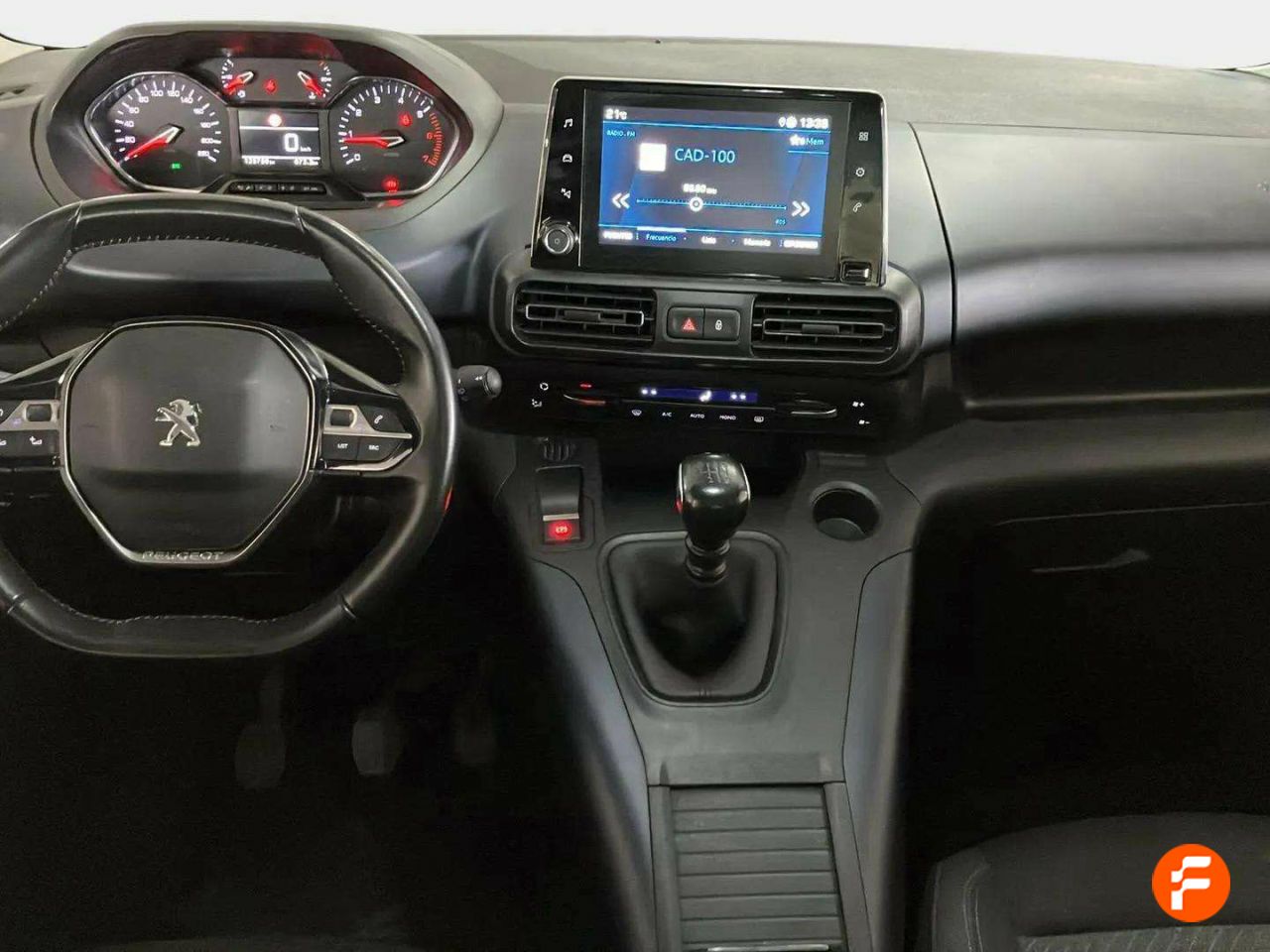Foto Peugeot Rifter 11