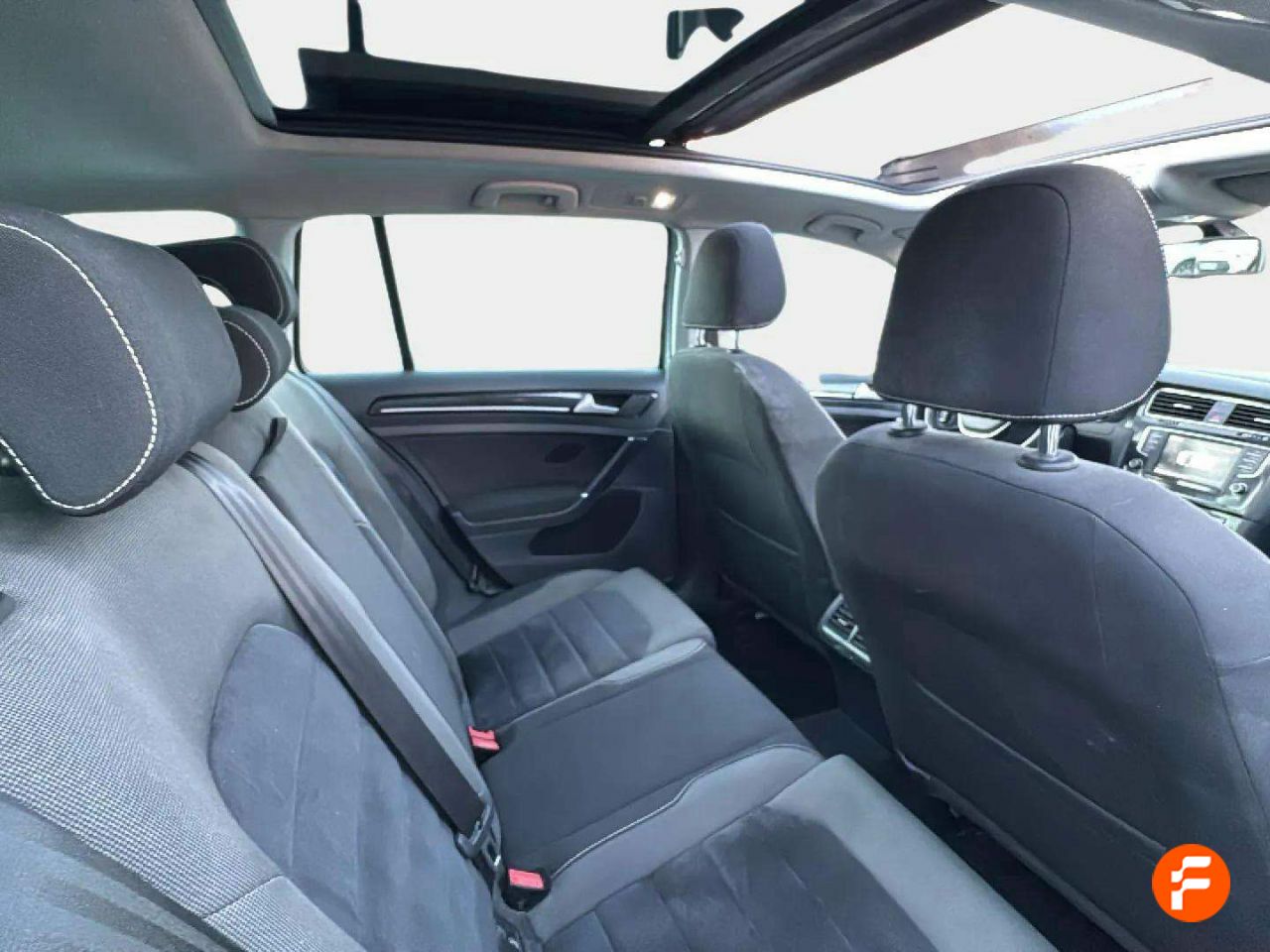 Foto Volkswagen Golf 21