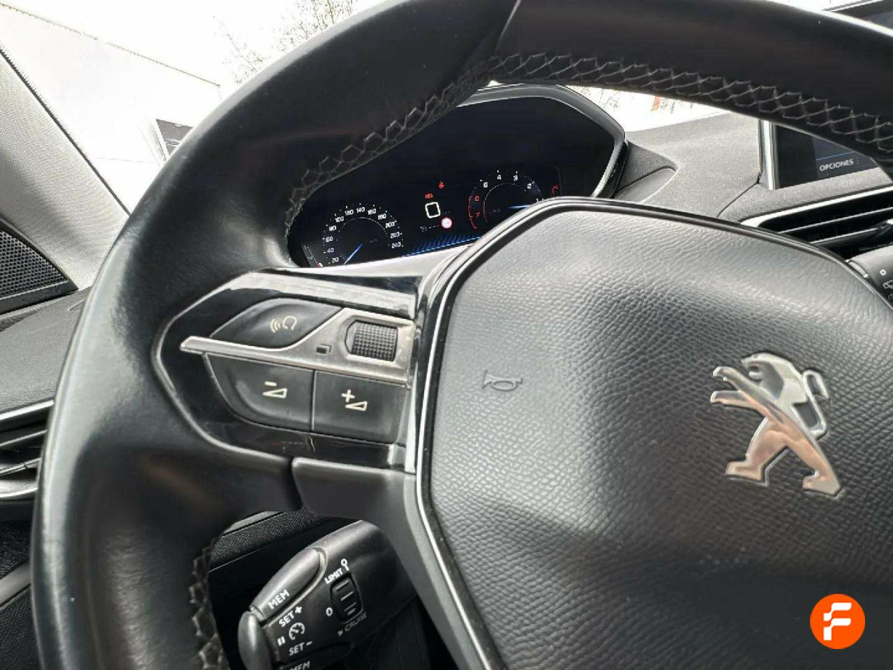 Foto Peugeot 5008 16