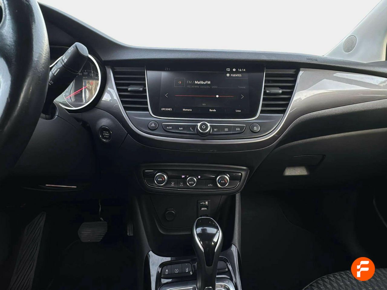 Foto Opel Crossland X 15