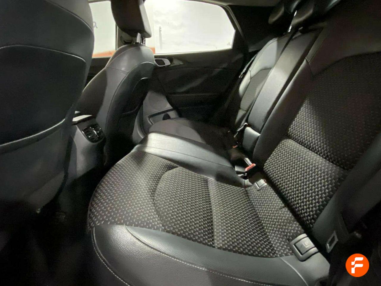 Foto Kia XCeed 18