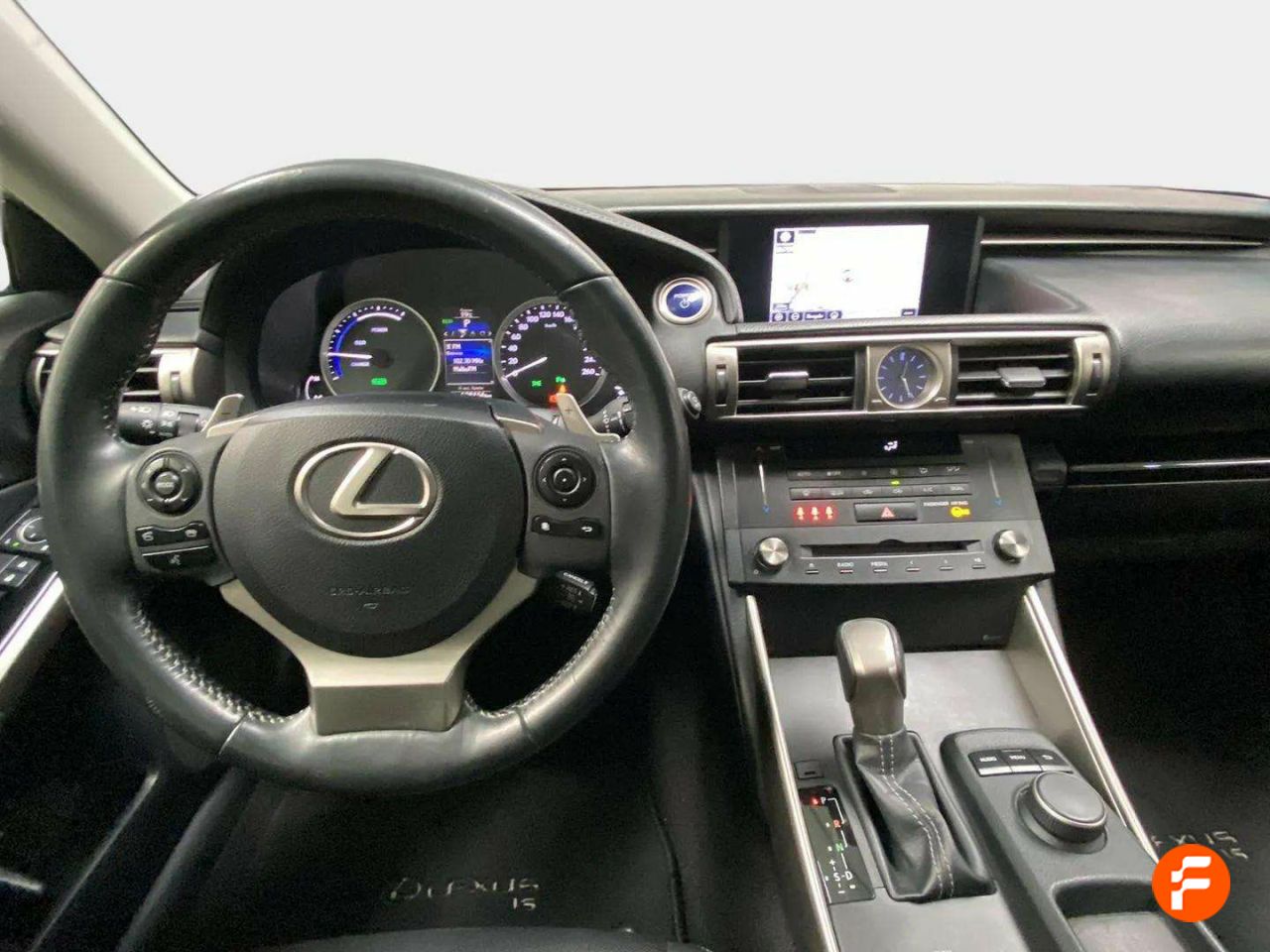 Foto Lexus IS 10