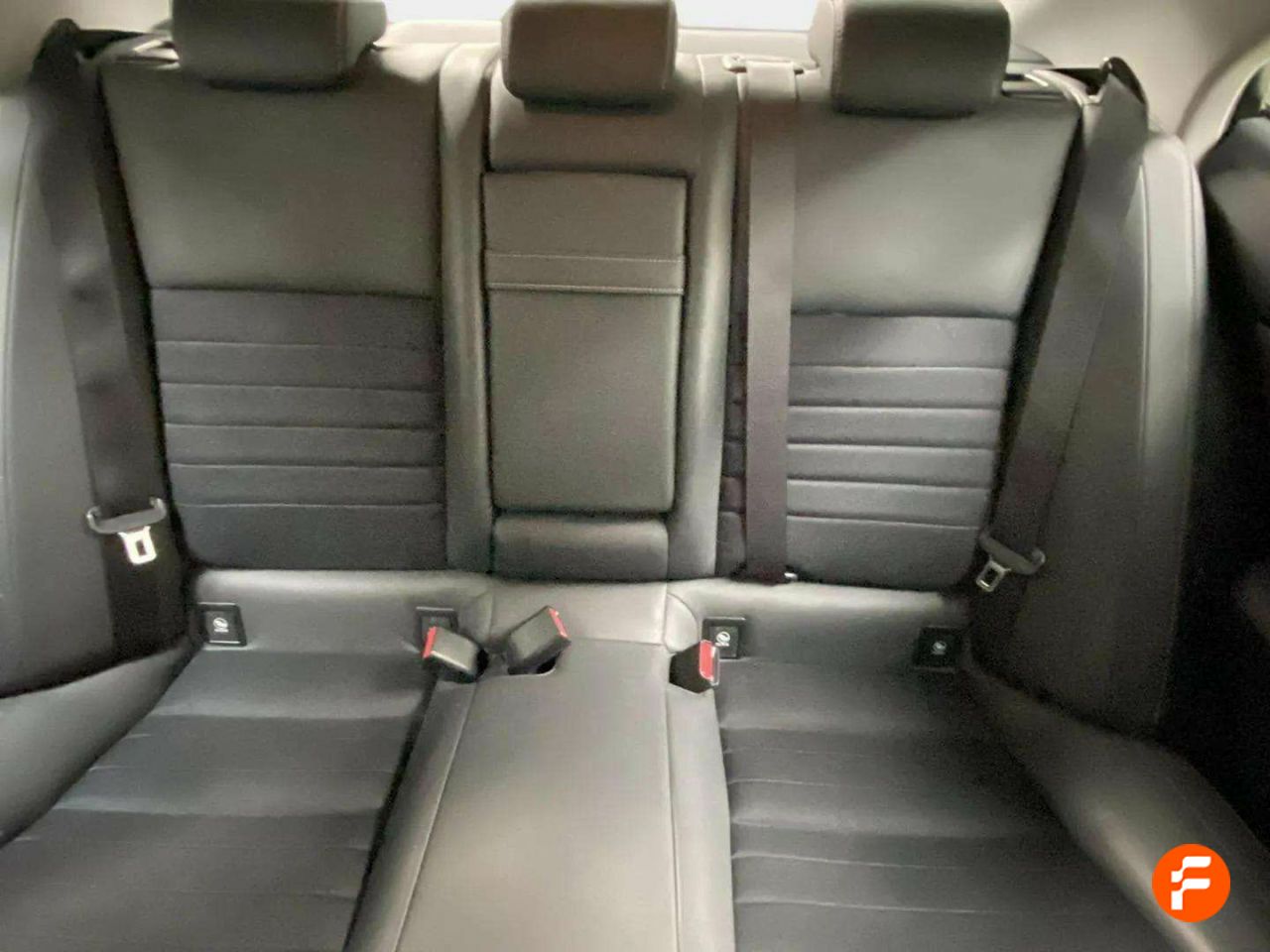 Foto Lexus IS 16