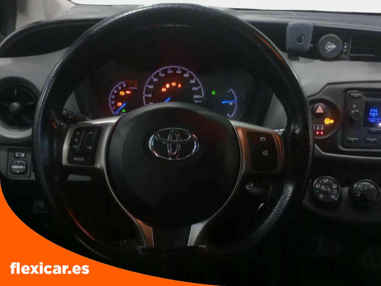 Foto Toyota Yaris 9