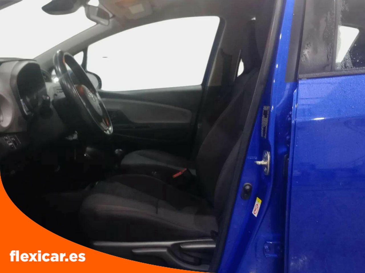 Foto Toyota Yaris 12