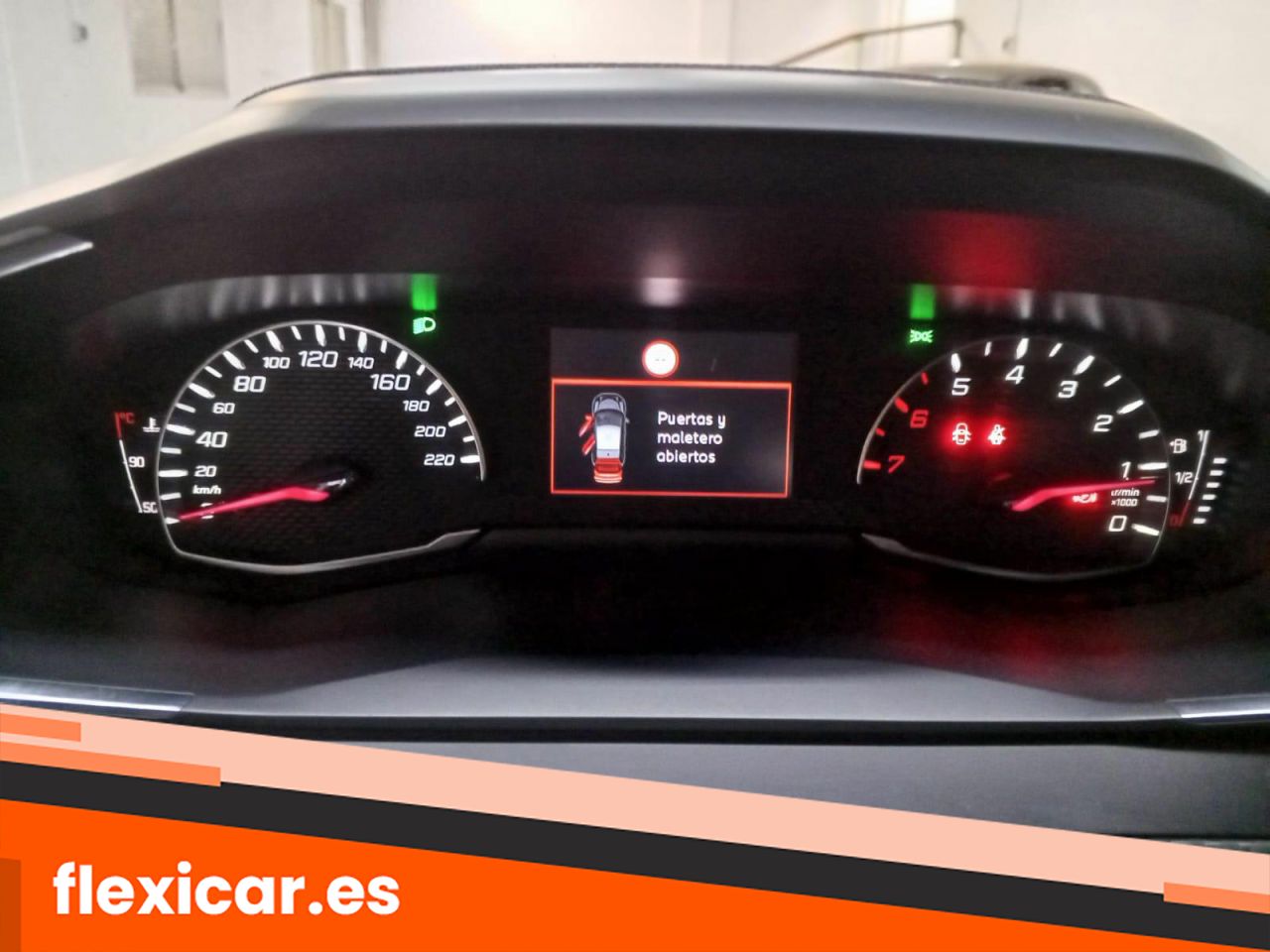 Foto Peugeot 208 10