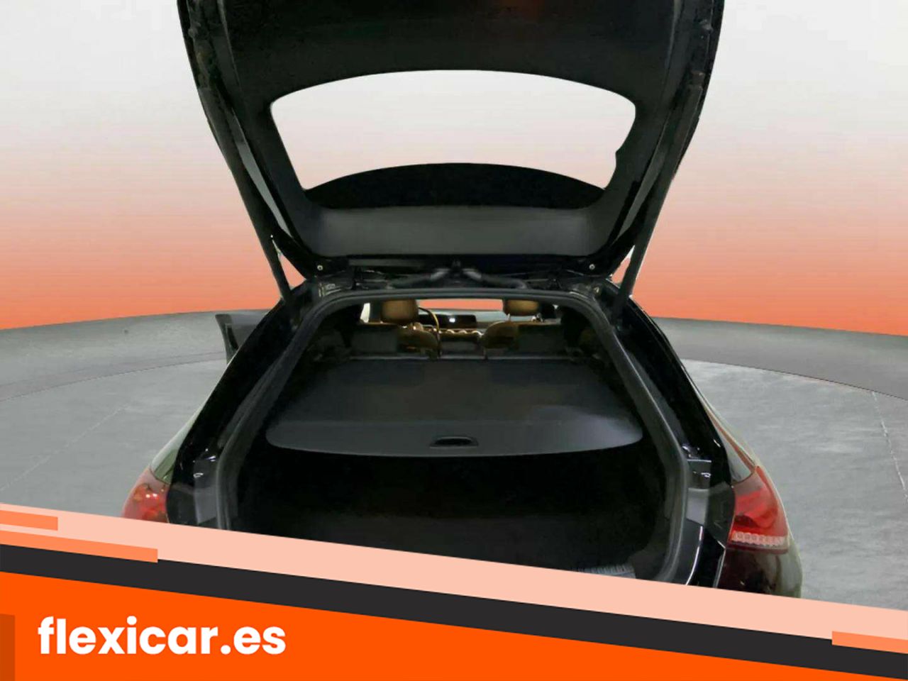 Foto Mercedes-Benz Clase CLA 27
