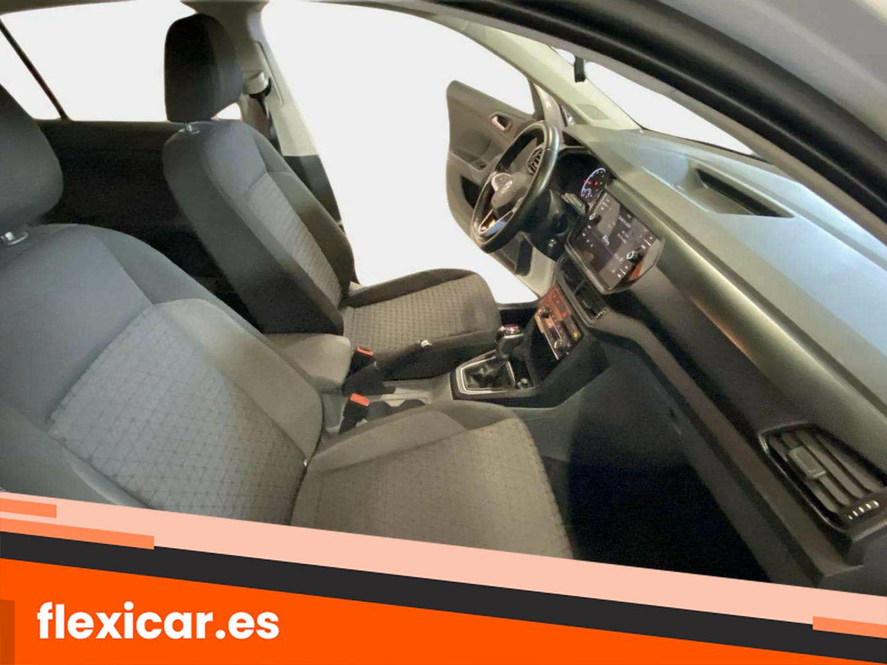 Foto Volkswagen T-Cross 15