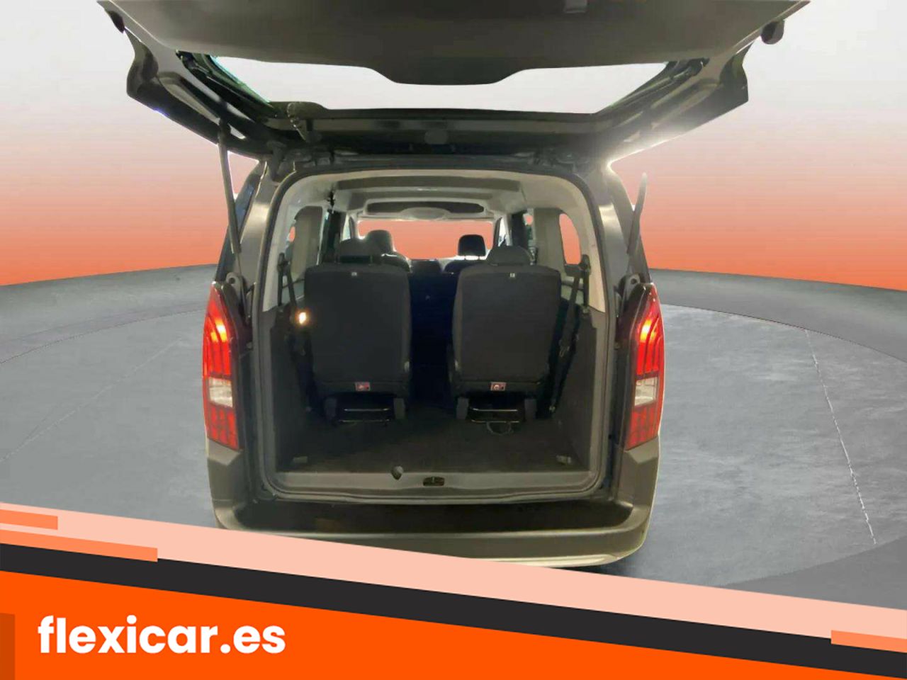 Foto Peugeot Rifter 10