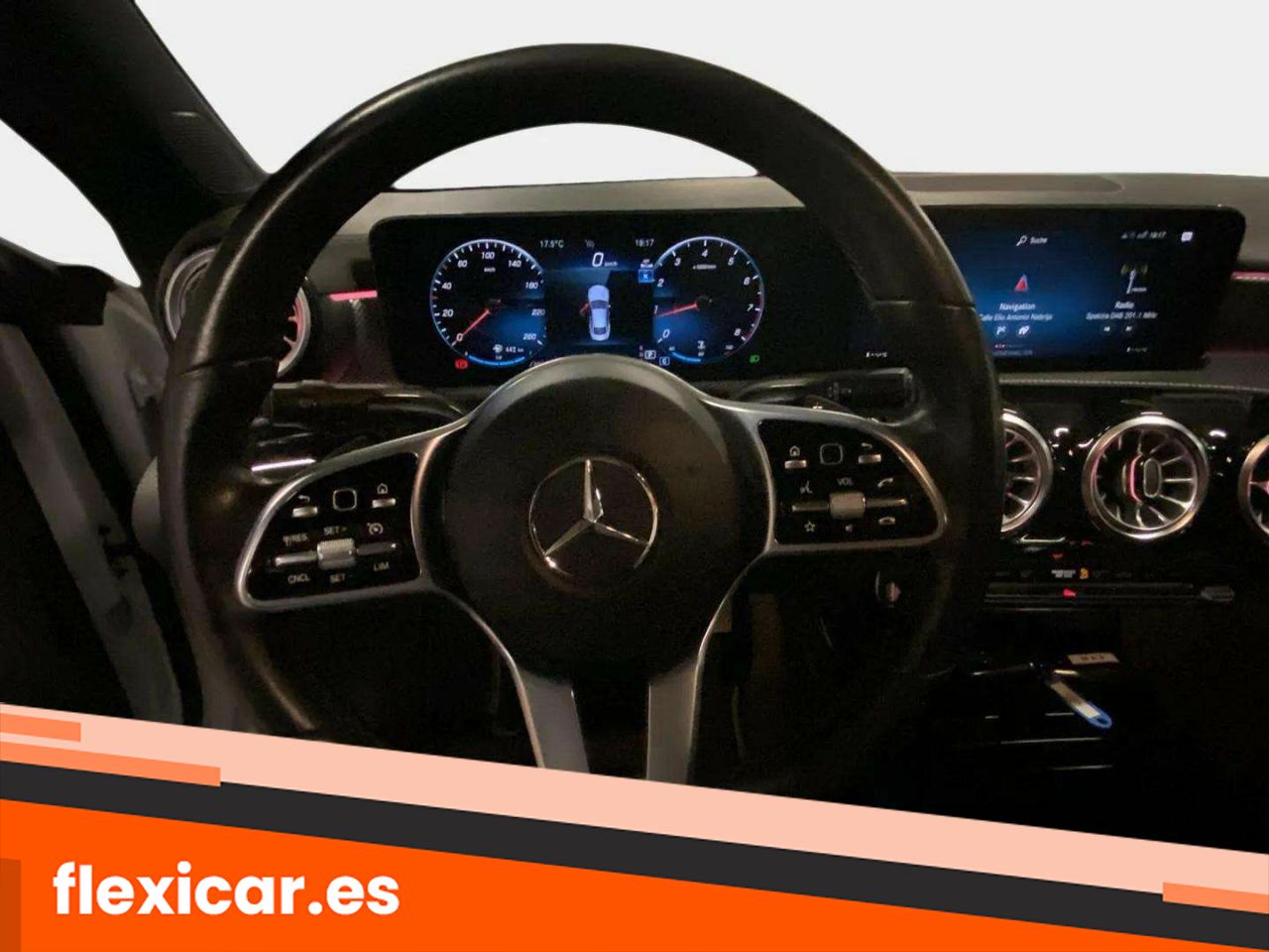 Foto Mercedes-Benz Clase CLA 14