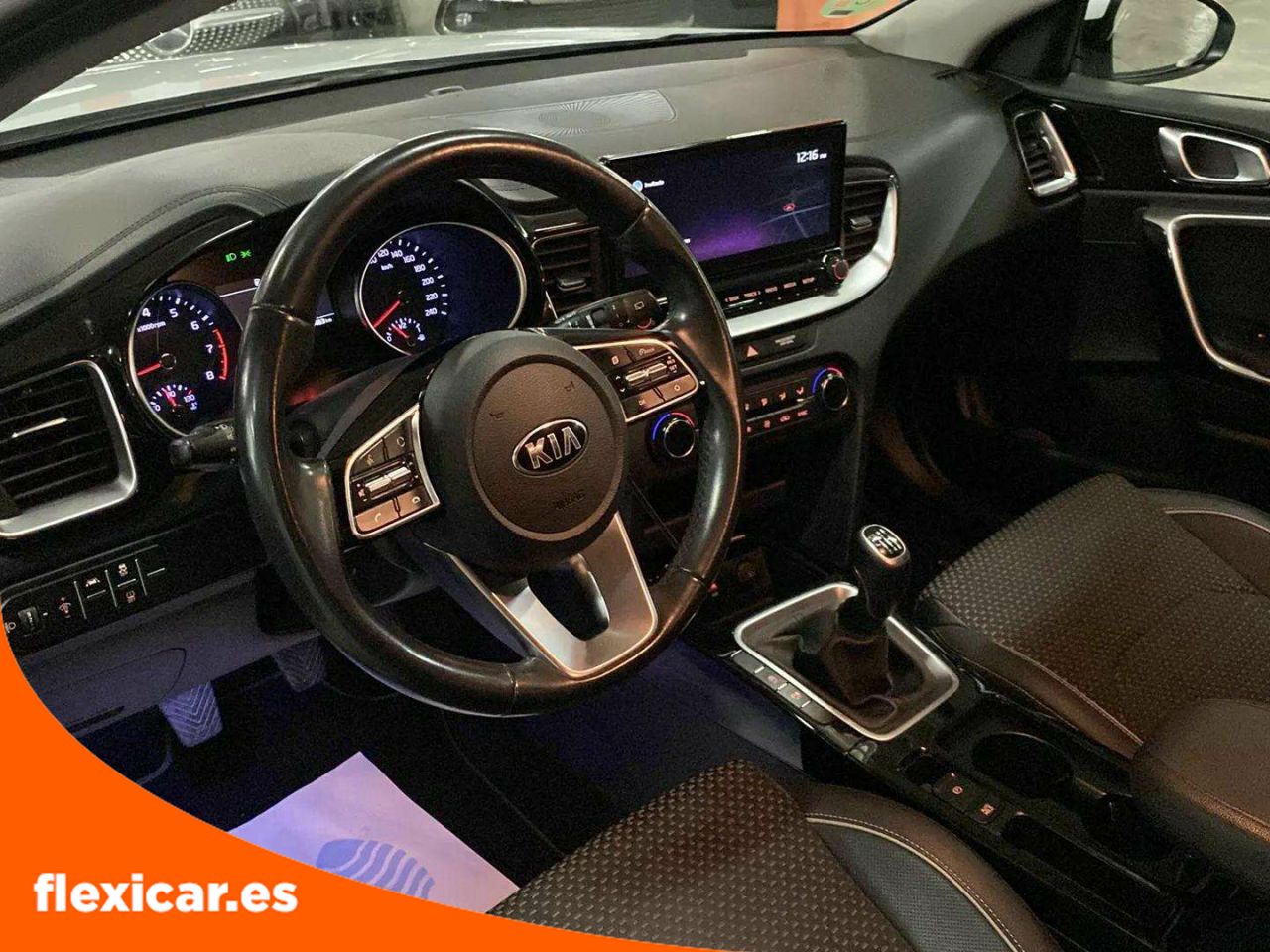 Foto Kia XCeed 11