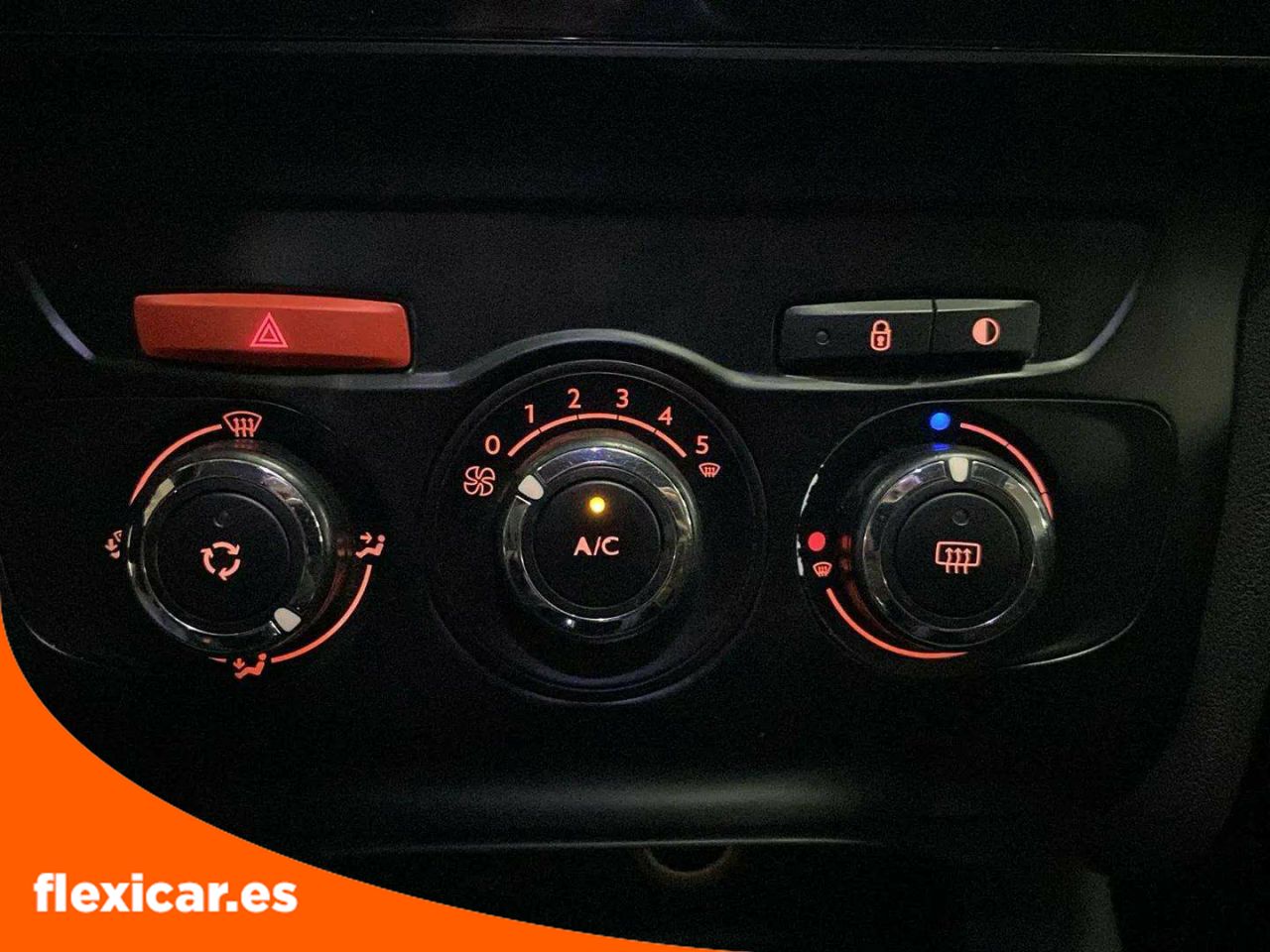 Foto Citroën C4 24