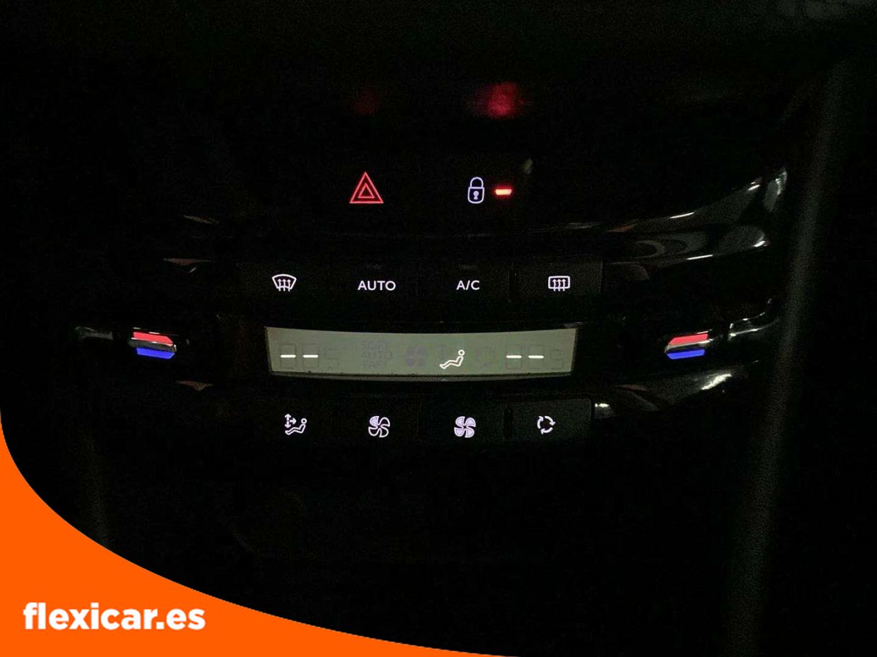 Foto Peugeot 208 22