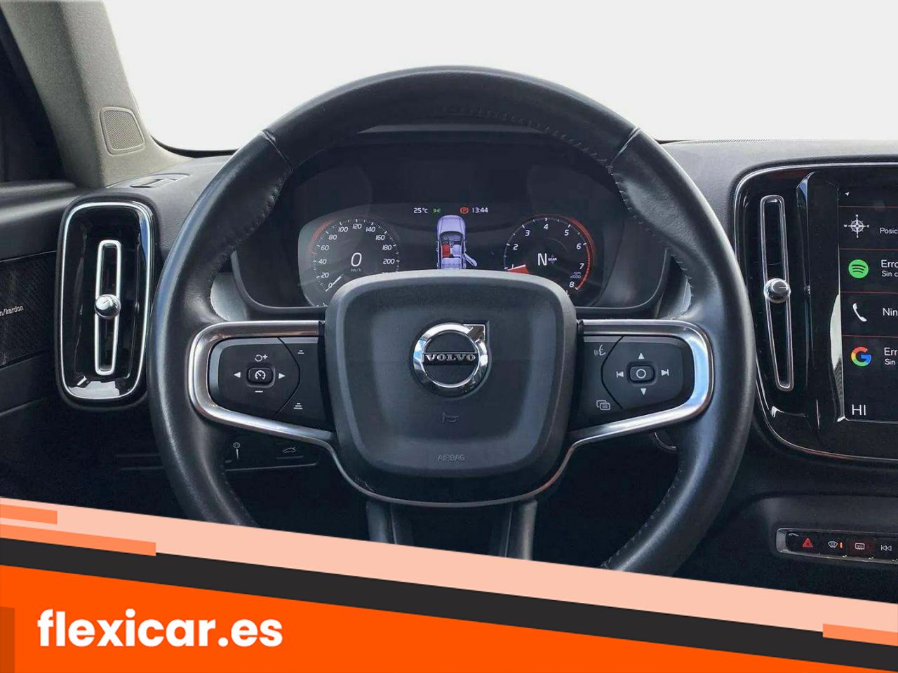 Foto Volvo XC40 12