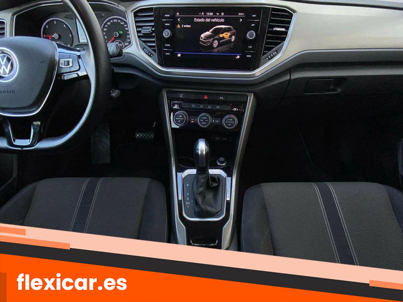 Foto Volkswagen T-Roc 11