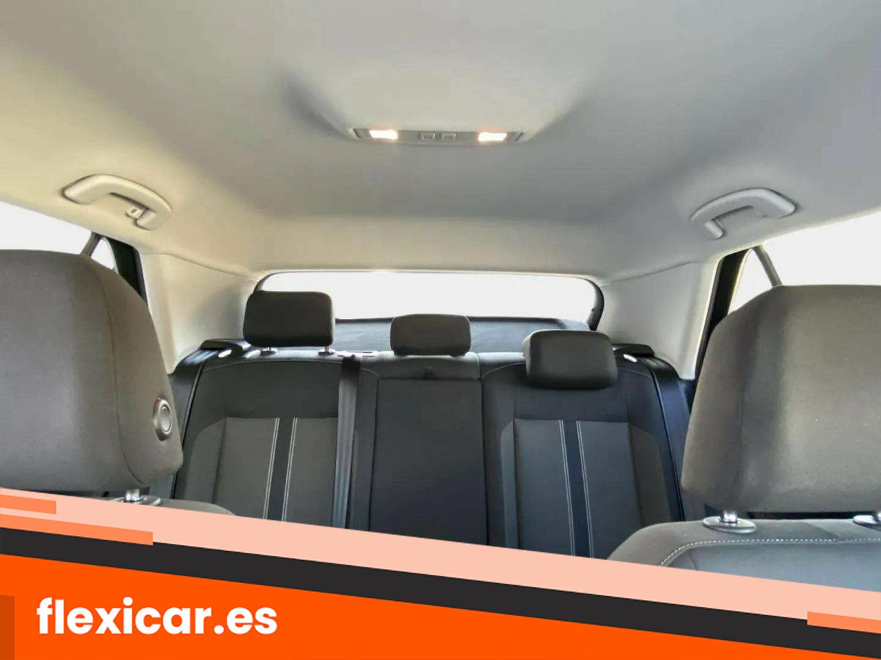 Foto Volkswagen T-Roc 16