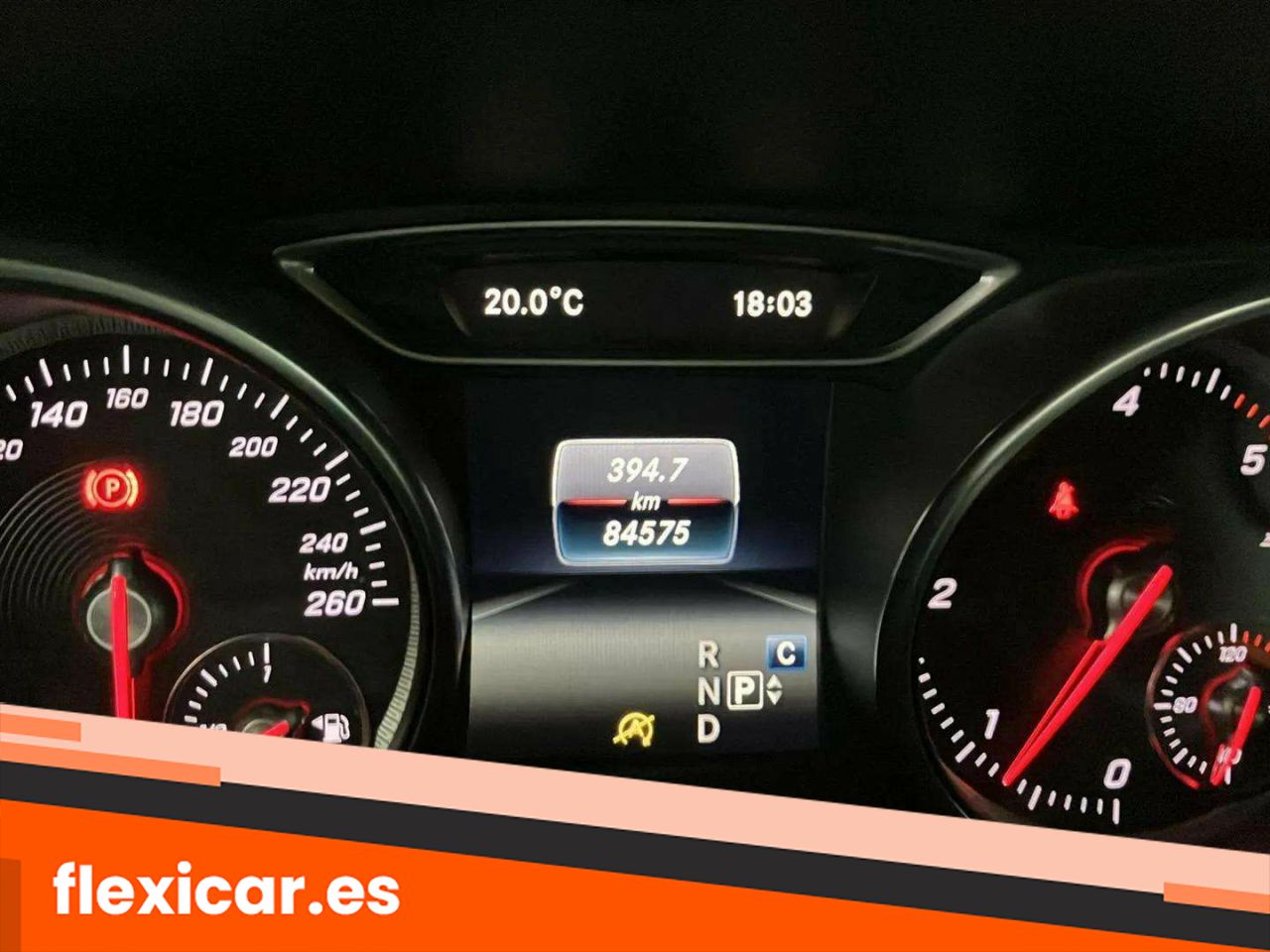 Foto Mercedes-Benz Clase GLA 13