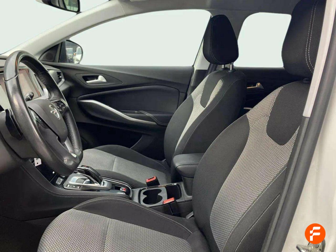 Foto Opel Grandland X 16