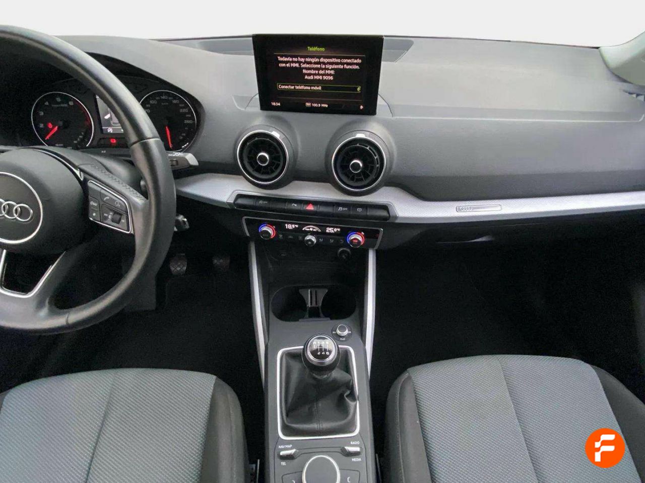 Foto Audi Q2 10