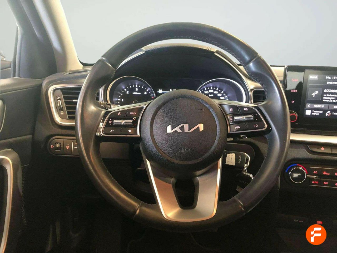 Foto Kia Ceed 10