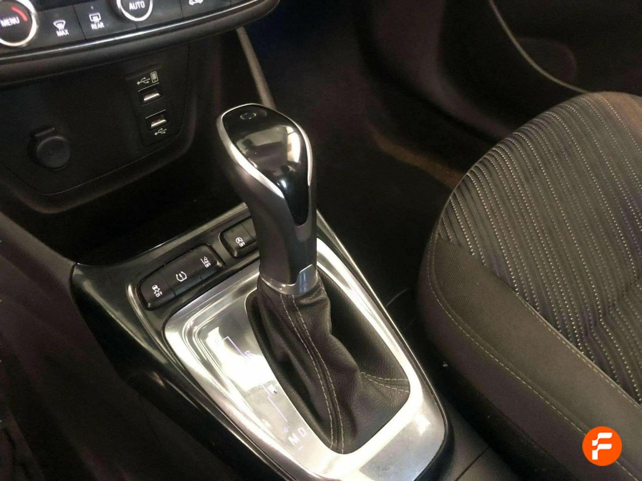 Foto Opel Crossland X 8