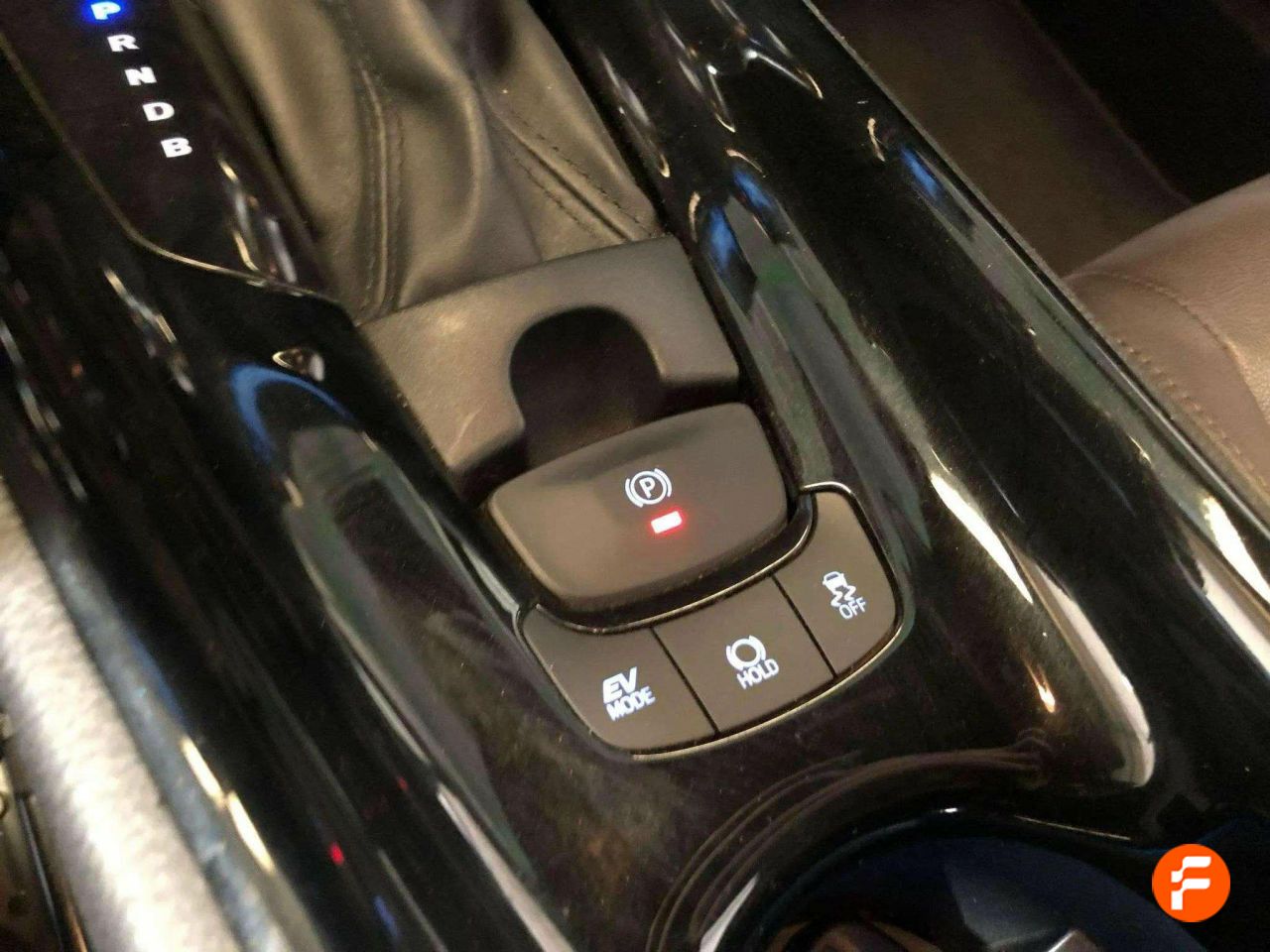 Foto Toyota C-HR 13