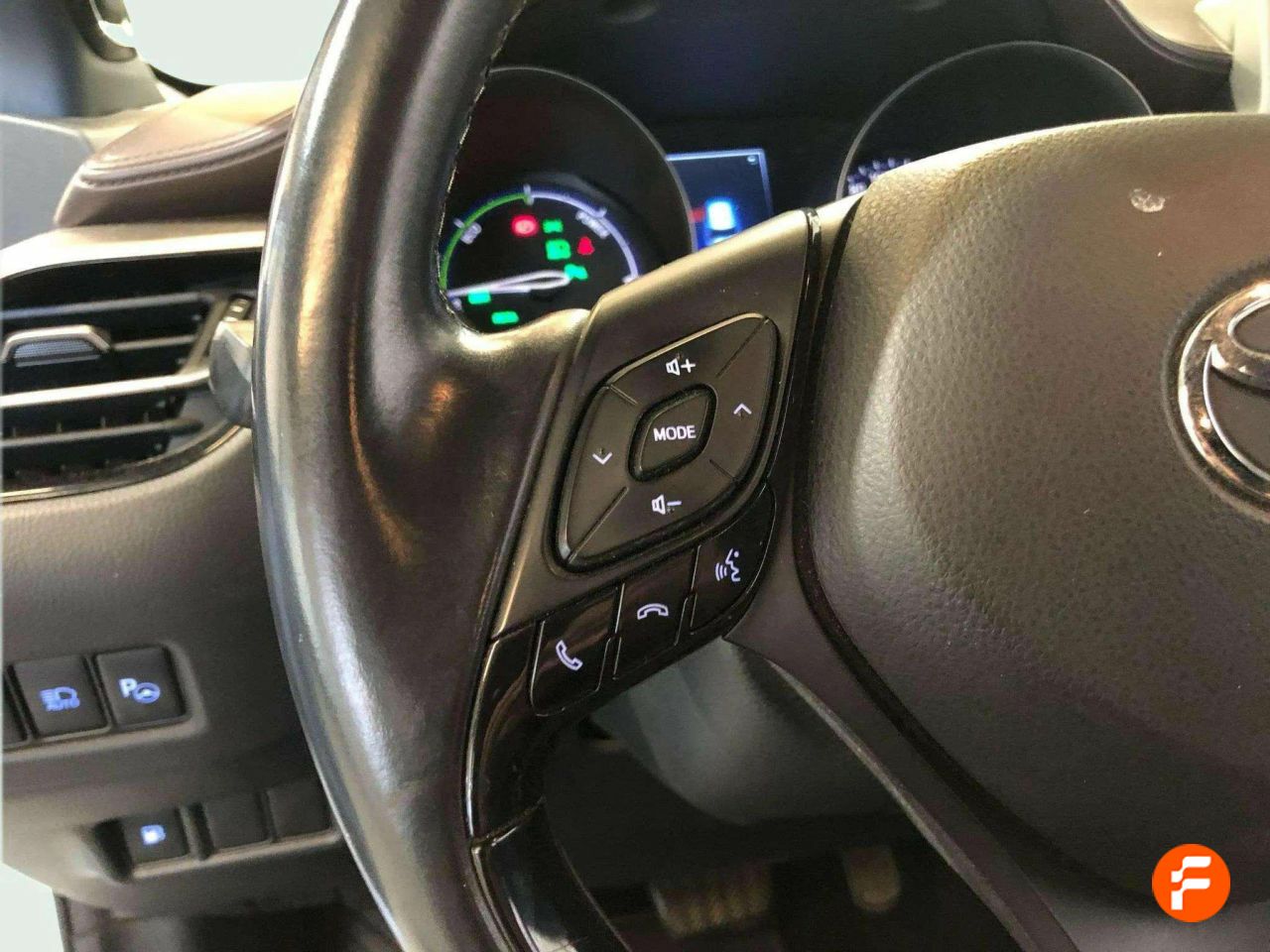 Foto Toyota C-HR 14