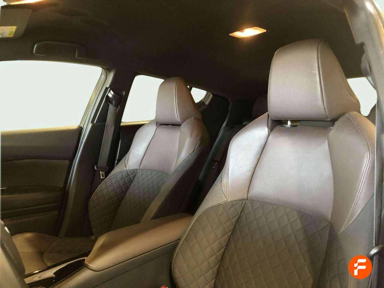 Foto Toyota C-HR 16