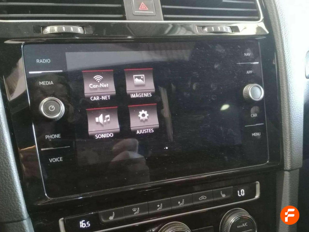 Foto Volkswagen Golf 8