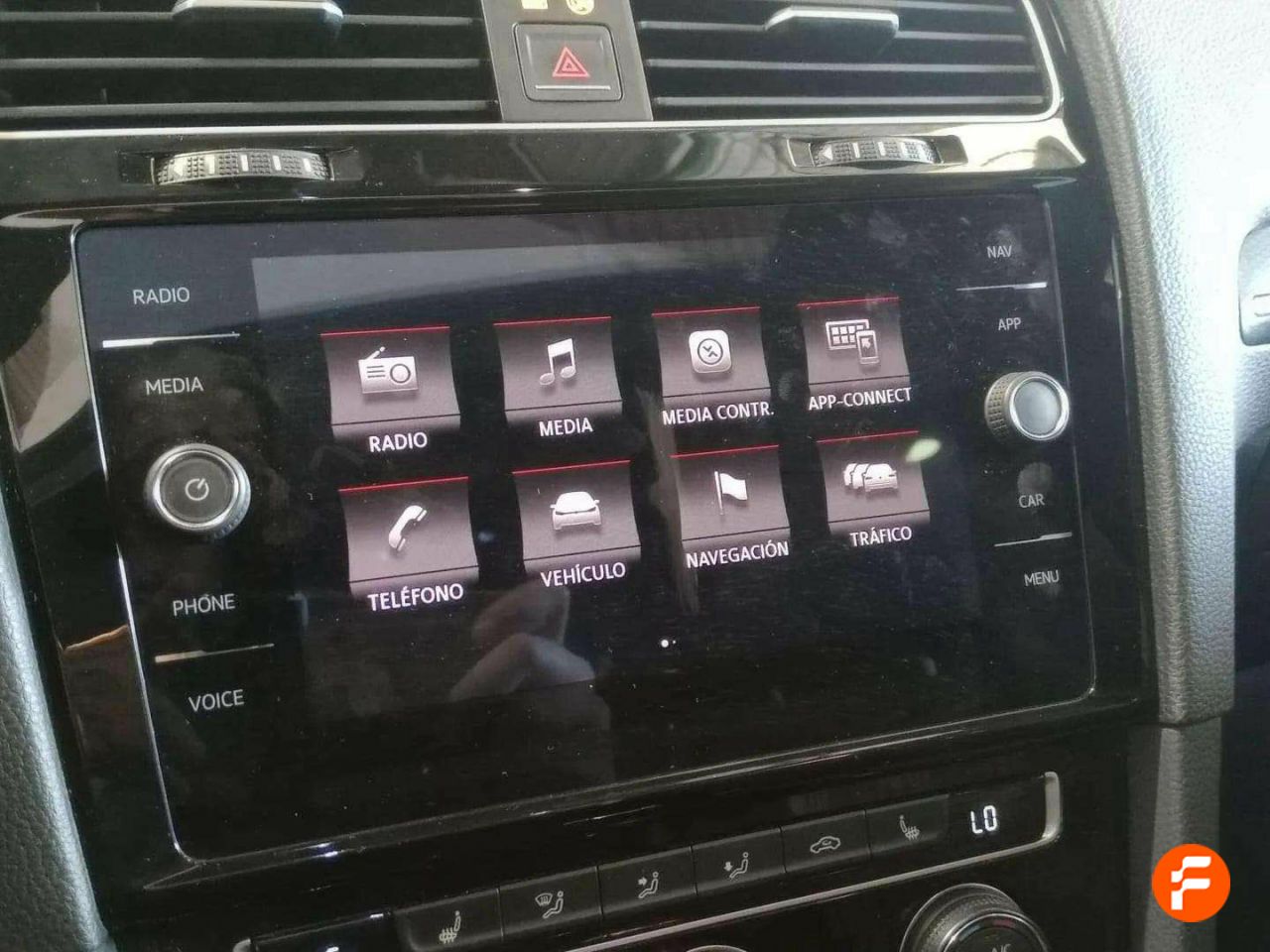 Foto Volkswagen Golf 9