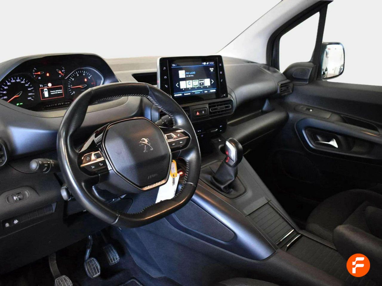 Foto Peugeot Rifter 8