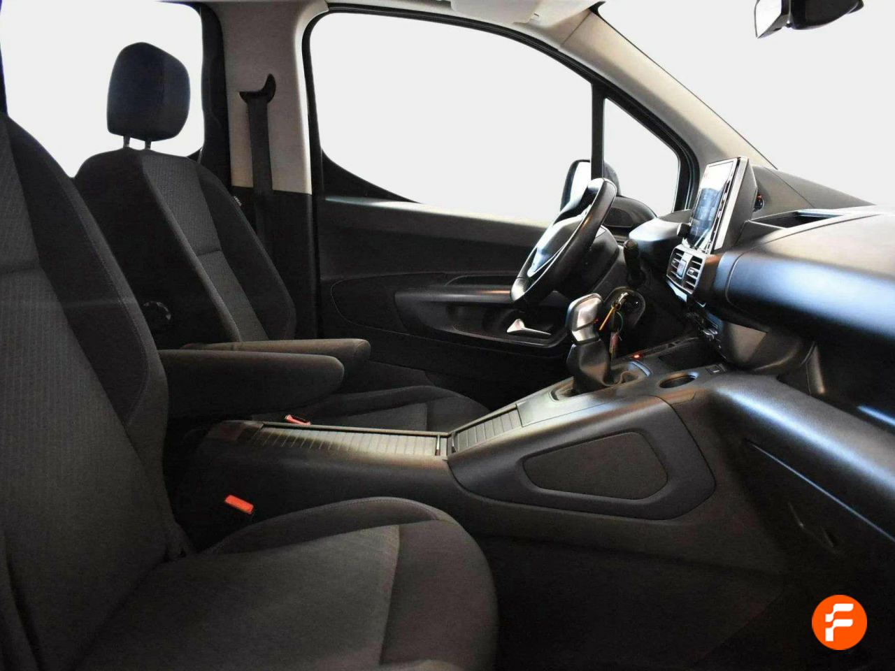 Foto Peugeot Rifter 14