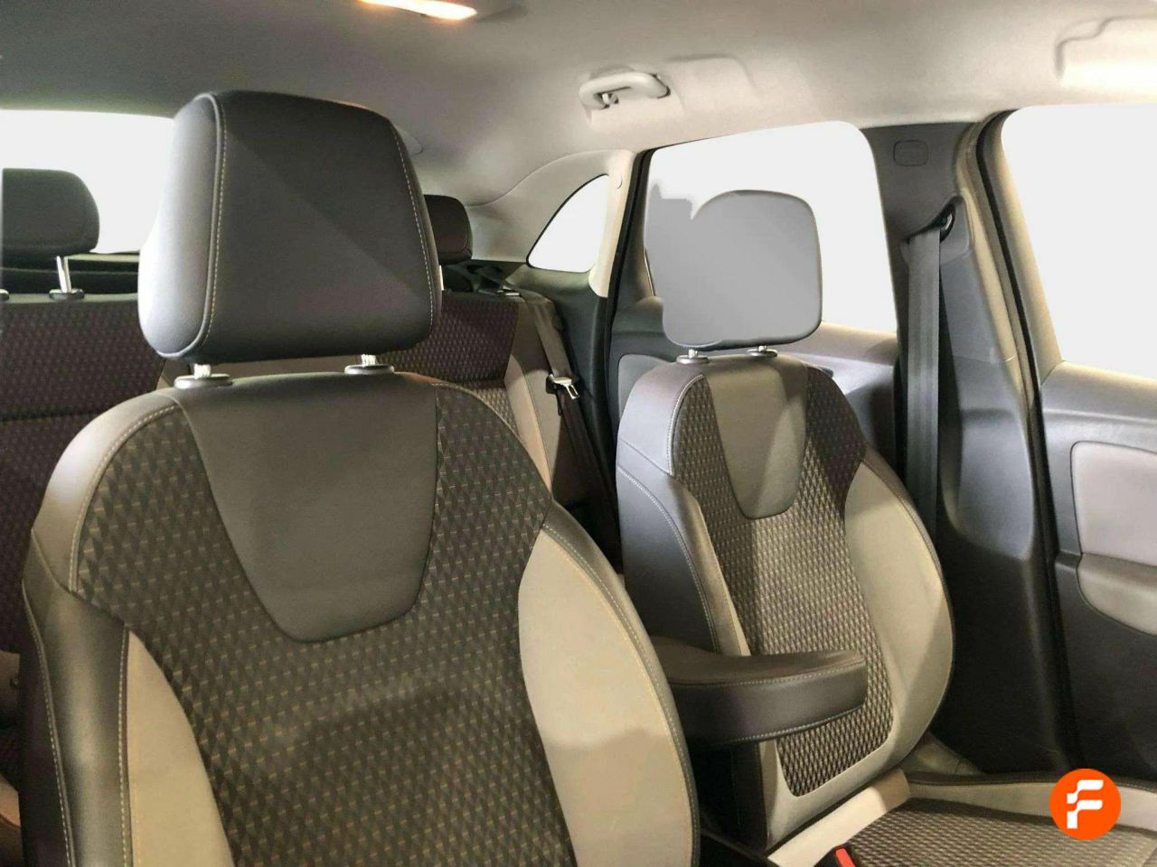 Foto Opel Crossland X 14
