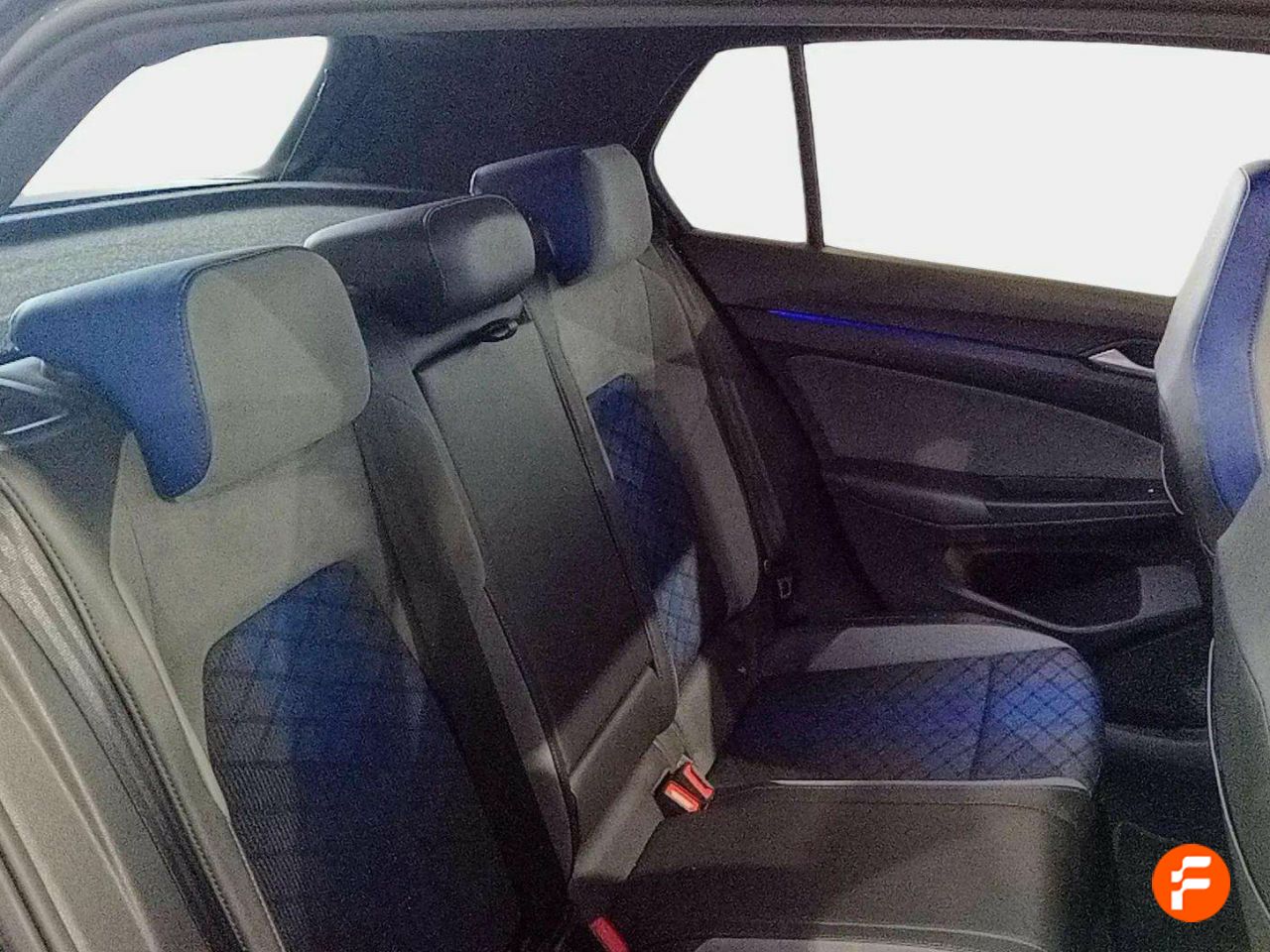 Foto Volkswagen Golf 14