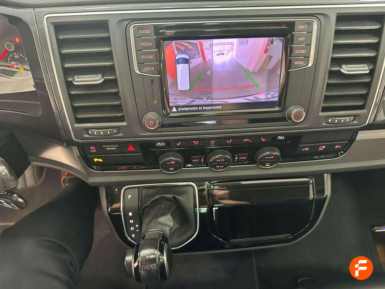 Foto Volkswagen Multivan 20