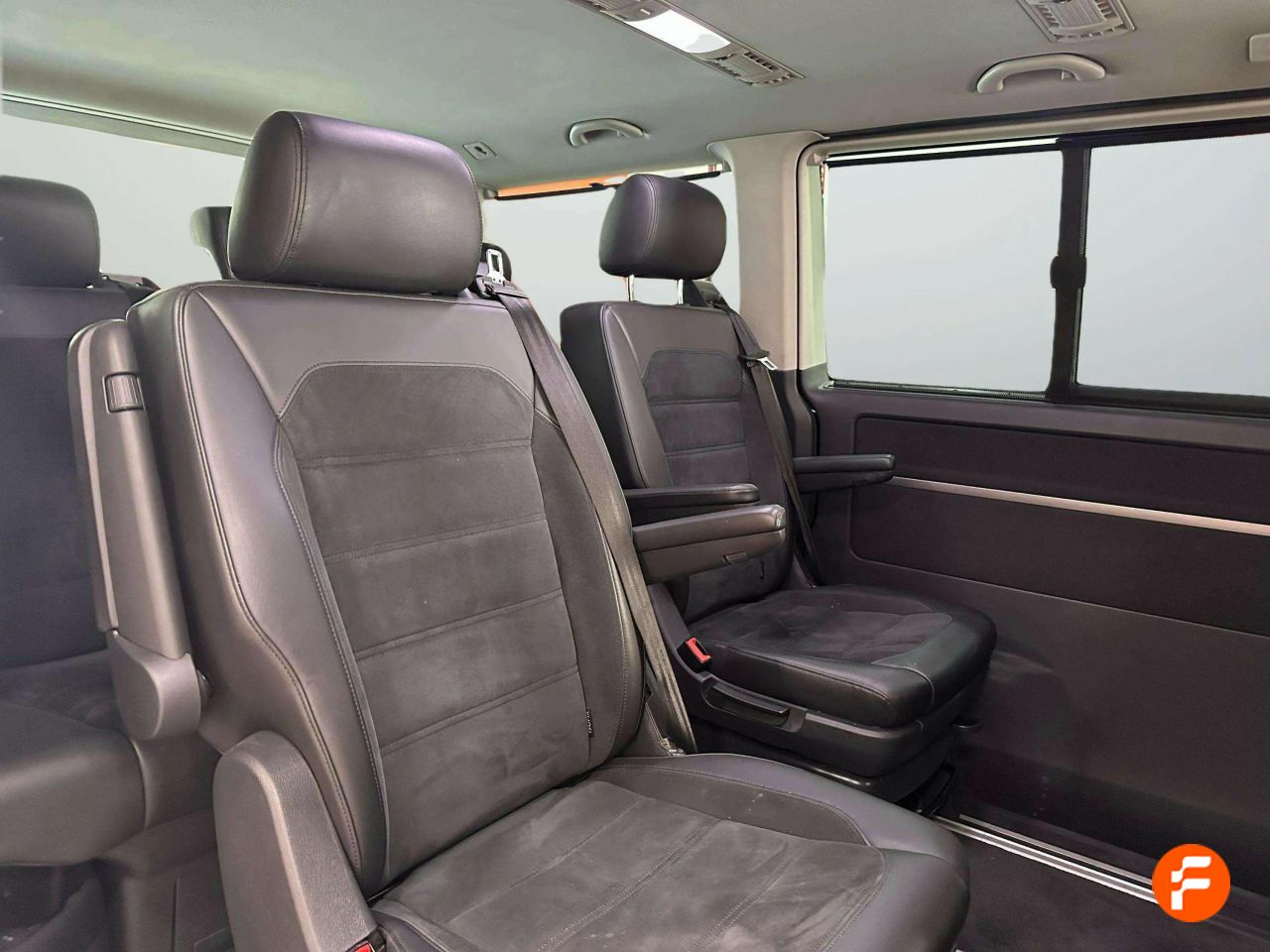 Foto Volkswagen Multivan 23