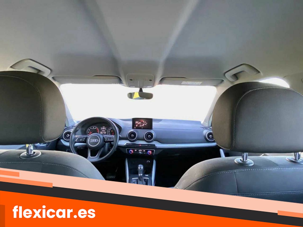 Foto Audi Q2 10