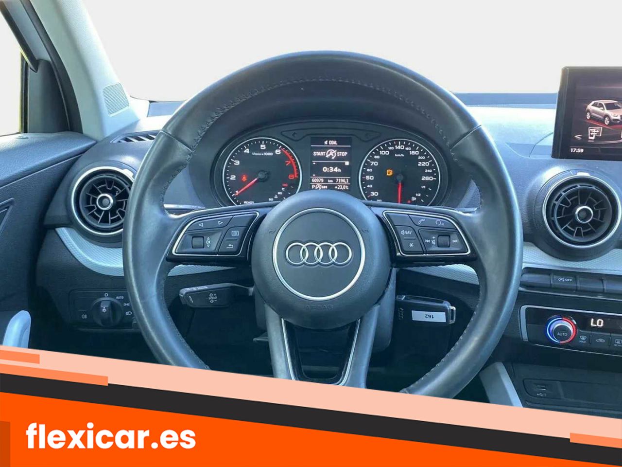 Foto Audi Q2 12