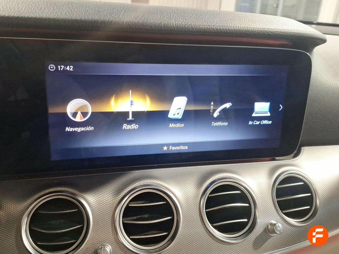 Foto Mercedes-Benz Clase E 14