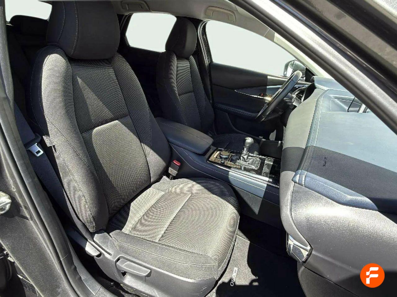 Foto Mazda CX-30 21
