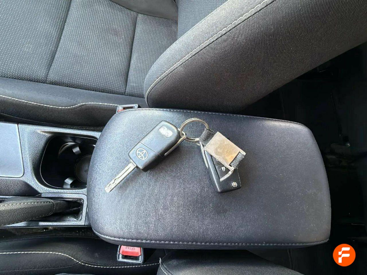 Foto Toyota Rav4 18