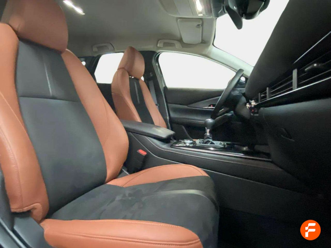 Foto Mazda CX-30 18