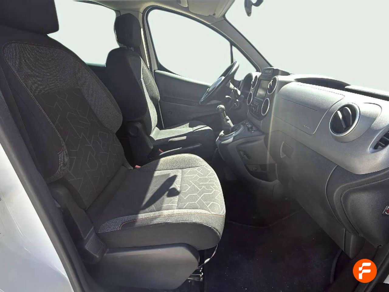 Foto Peugeot Partner 11