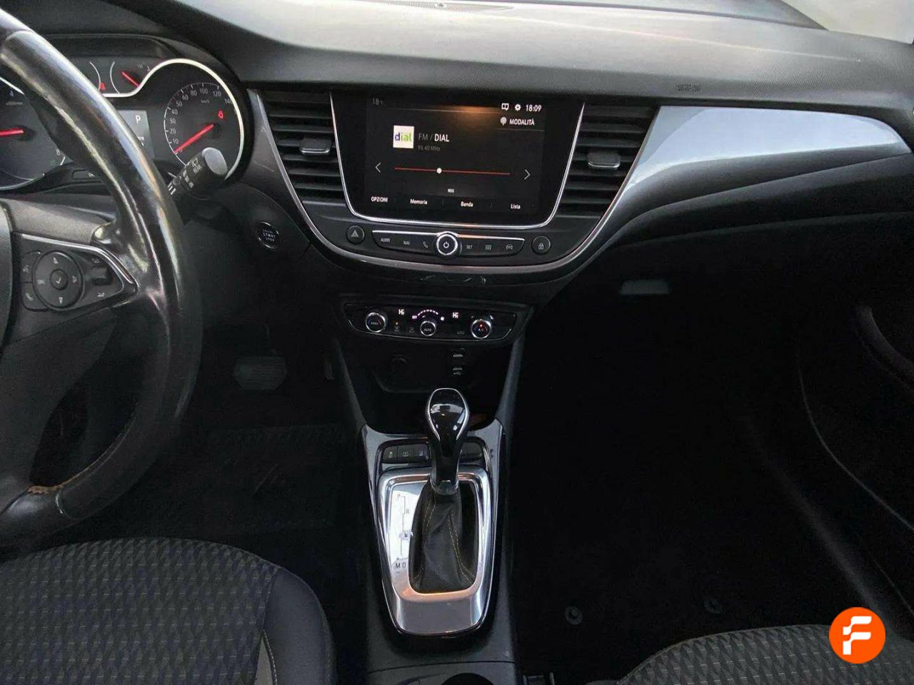 Foto Opel Crossland X 8